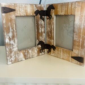 Decor double wood frame with a vintage distressed finish and metal  Horse Accent